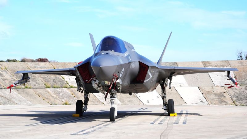 imported-skynews-f-35-j-raf-akrotiri_7207417.jpg