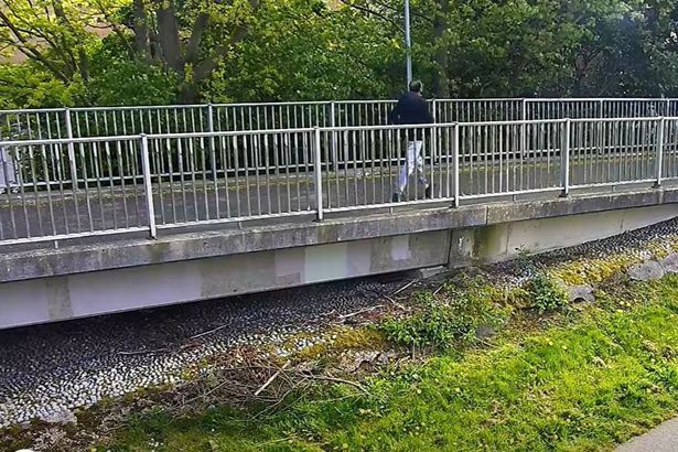 imported-0_Teenagers-robbed-CCTV-Cambs-PoliceJPG.jpg