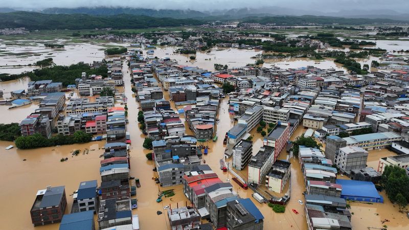 imported-skynews-china-flood-flooding_7291086.jpg