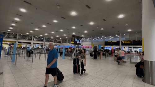 imported-skynews-gatwick-water_7307146.png