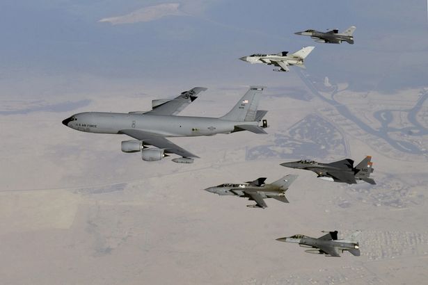 imported-0_Fighter-Jets-Refuel.jpg
