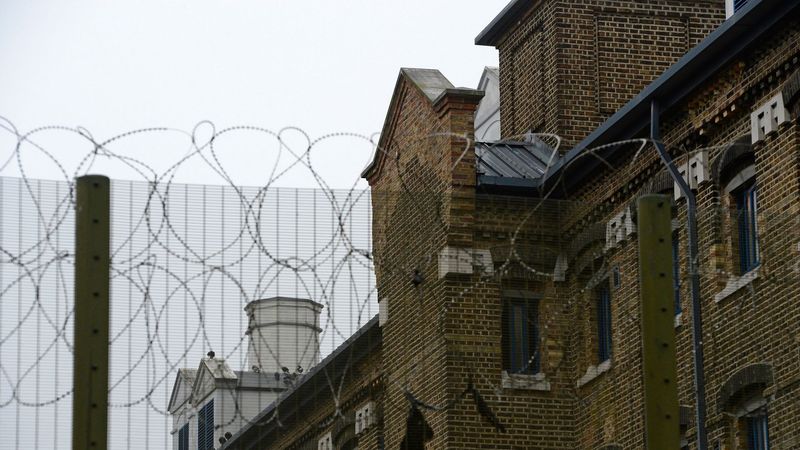 imported-skynews-prison-jail-wormwood-scrubs_7313332.jpg