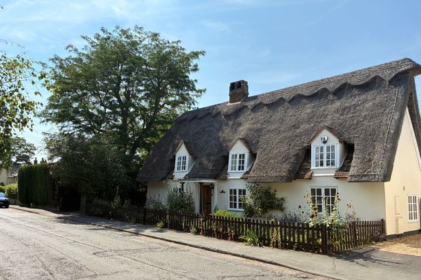 imported-1_Pretty-house-in-the-Shelfords-2jpeg.jpg