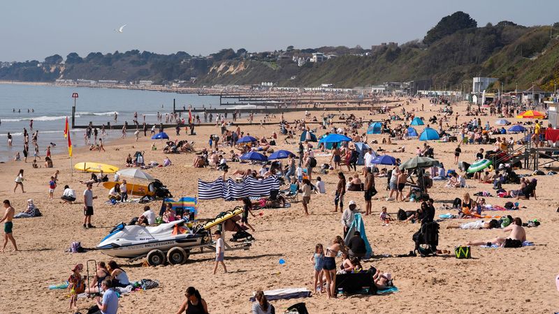 imported-skynews-bournemouth-uk-weather_7214170.jpg