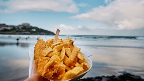 imported-skynews-fish-chips-takeaway_5796591.jpg