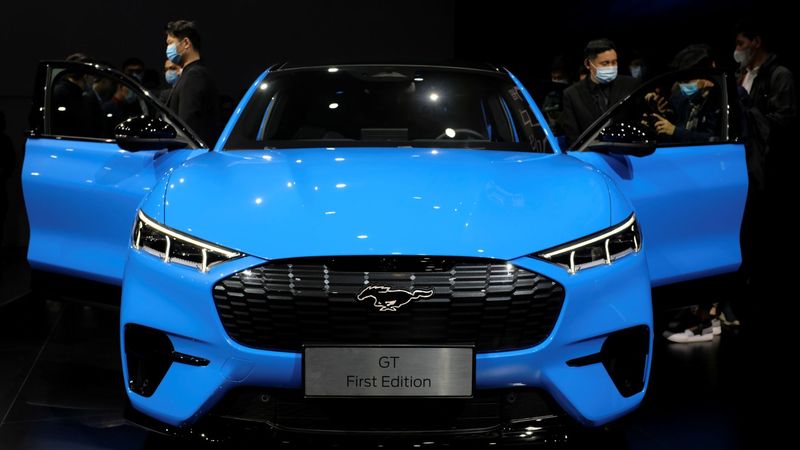 imported-skynews-ford-driverless-car_6120886.jpg