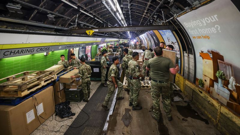 imported-skynews-army-underground_7255755.jpg