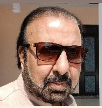 safdar_sq.jpg