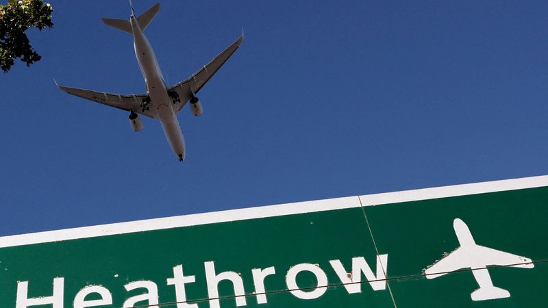 imported-skynews-heathrow-passenger_7345890.jpg