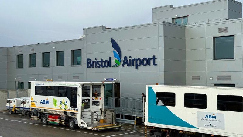 imported-skynews-bristol-airport_7316592.jpg
