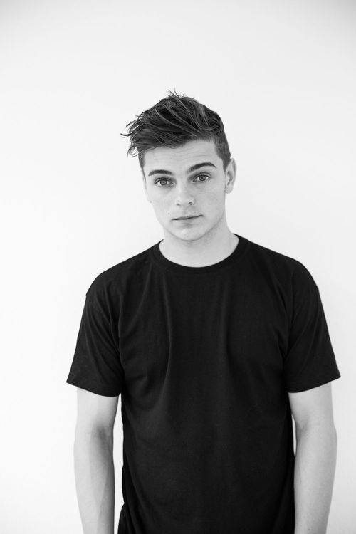 MARTIN GARRIX.jpg