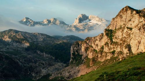imported-skynews-picos-de-europa-mountain_7361499.jpg