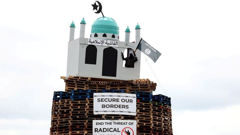 imported-skynews-mosque-northern-ireland_7293845.jpg