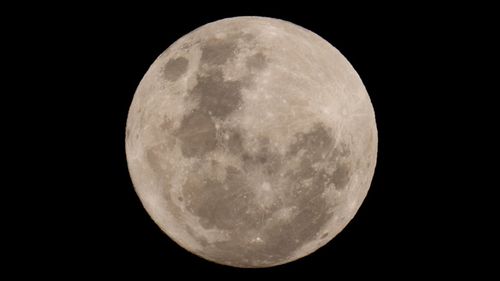 imported-skynews-moon-blue-moon_7311259.jpg