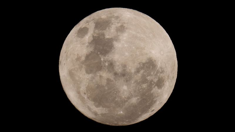 imported-skynews-moon-blue-moon_7311259.jpg