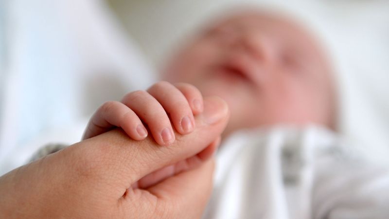 imported-skynews-baby-live-births-newborn_5930441.jpg