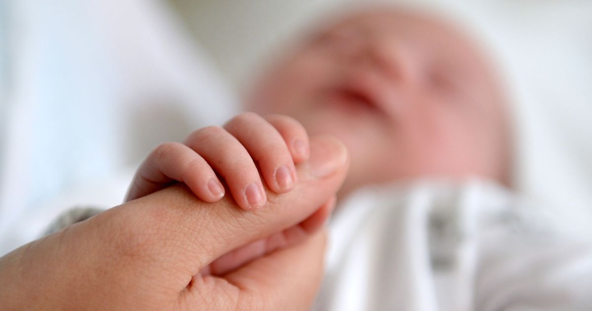 imported-skynews-baby-live-births-newborn_5930441.jpg