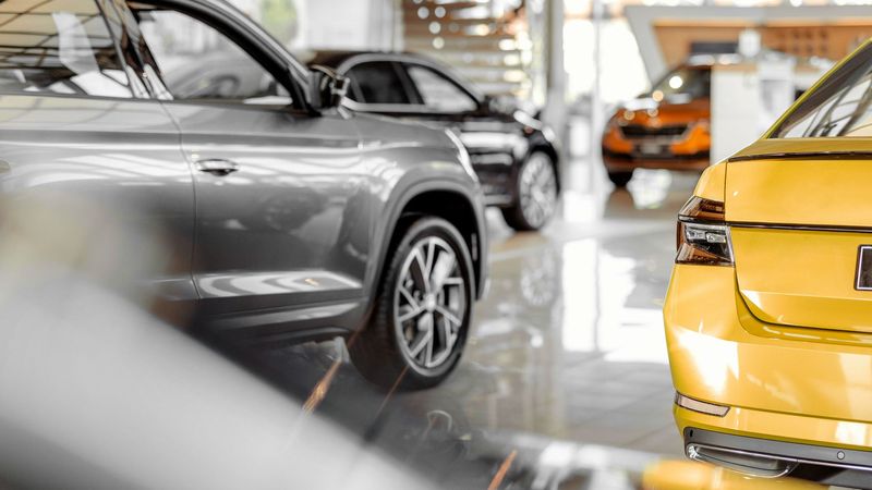 imported-skynews-cars-money_7064724.jpg