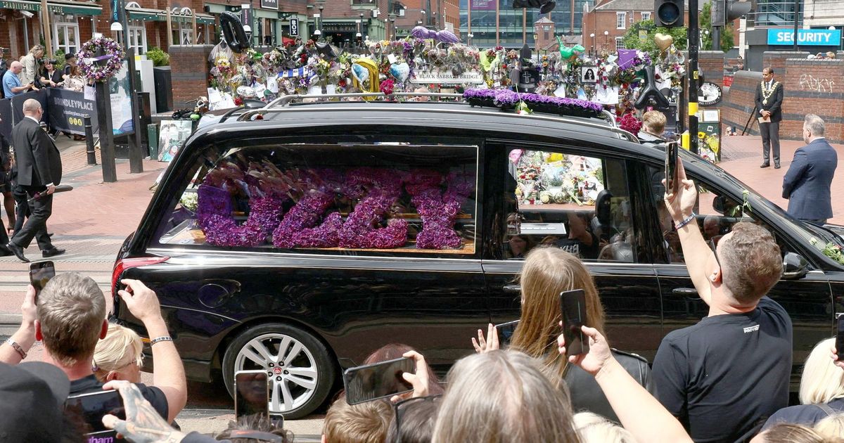 imported-skynews-ozzy-osbourne-funeral_6977972.jpg