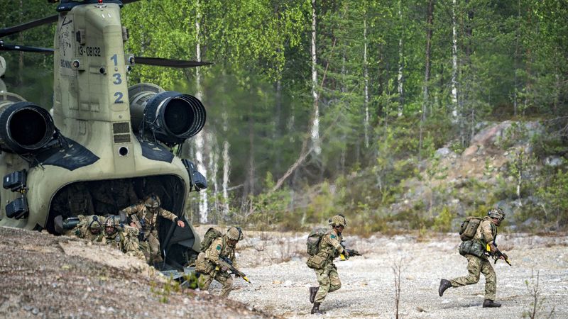 imported-skynews-newspix-2905-chinook_7261019.jpg