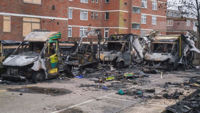 imported-skynews-golders-green-arson-attack_7201918.jpg