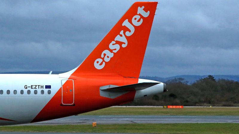 imported-skynews-easyjet-manchester-airport_6991300.jpg