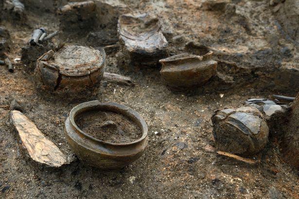 imported-0_The-Bronze-Age-dig.jpg