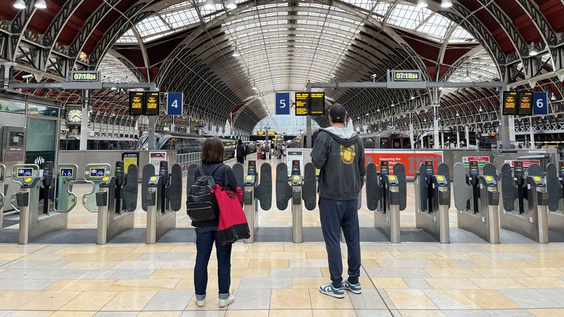imported-skynews-paddington-rail-strike_6269933.jpg