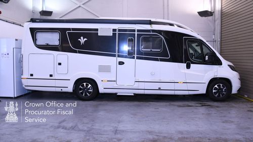 imported-skynews-motorhome-peter-murrell_7263567.jpg