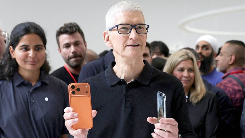 imported-skynews-tim-cook-apple_7226056.jpg