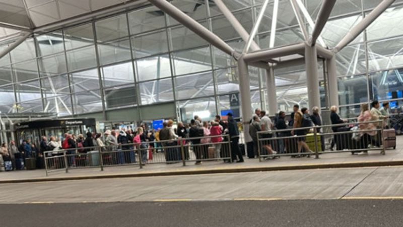 imported-skynews-stansted-essex_6912751.jpg