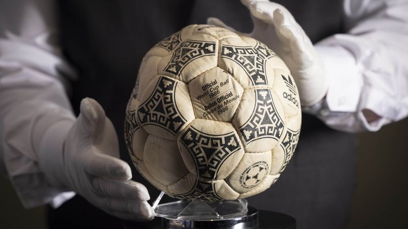imported-skynews-maradona-hand-of-god_7329901.jpg