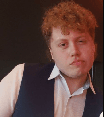 AshtonHolt.png