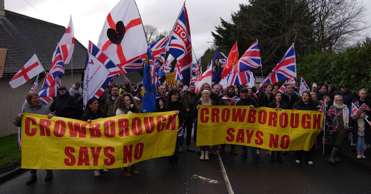 imported-skynews-crowborough-asylum-seekers_7173168.jpg
