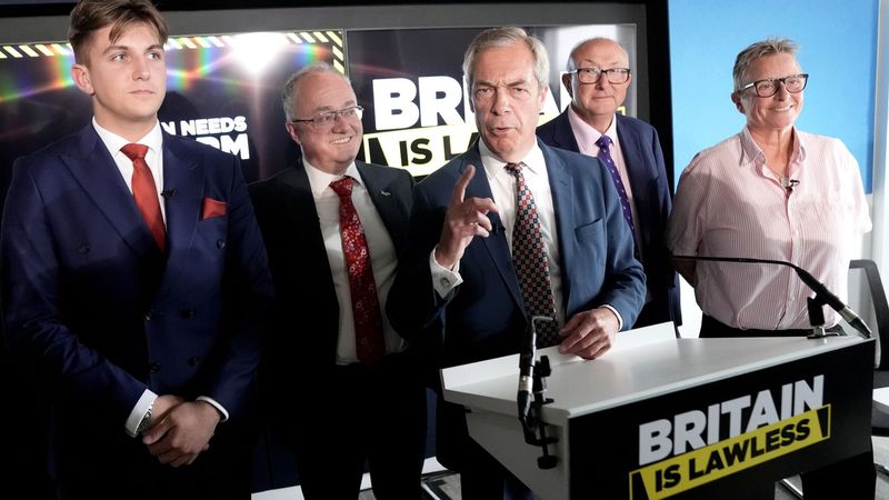 imported-skynews-nigel-farage-reform_6982606.jpg