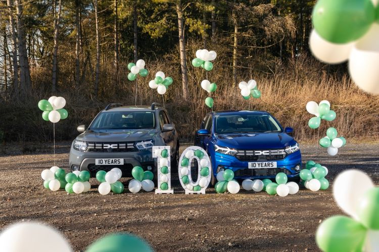 imported-Small-4436-Daciacelebrates10yearsintheUK-865be9.jpg