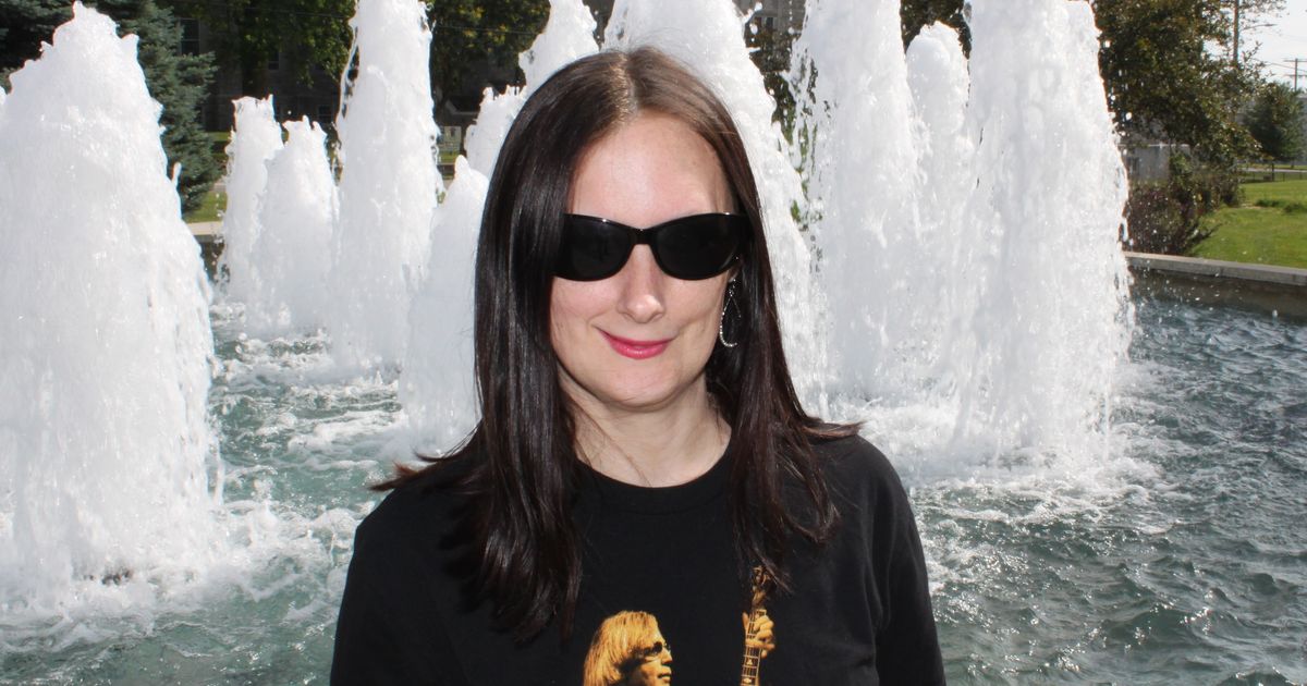 Beth Riley promo 2.JPG