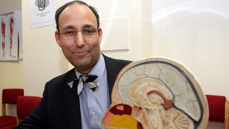 imported-skynews-sam-eljamel-surgeon_7094485.jpg