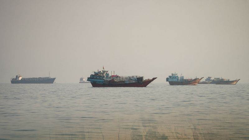 imported-skynews-oman-strait-of-hormuz_7359212.jpg