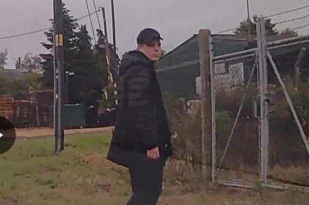 imported-0_Police-looking-to-speak-to-this-man.jpg