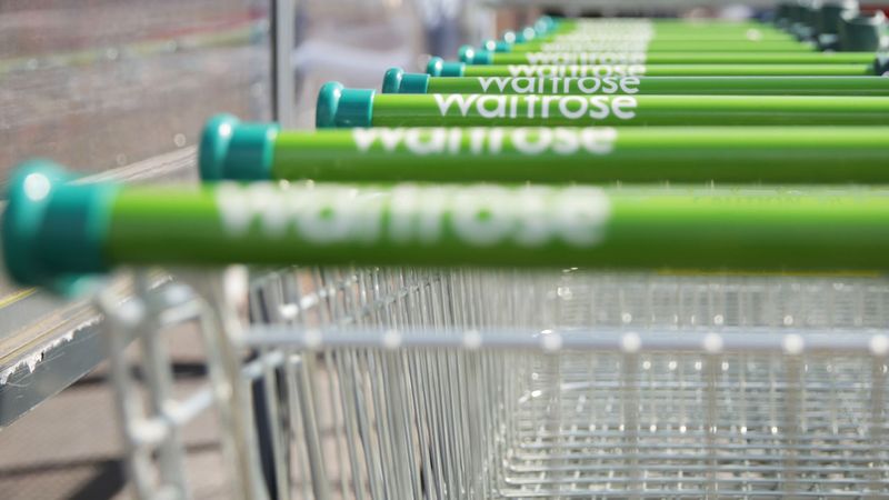 imported-skynews-waitrose-shopping-trolleys_7212301.jpg