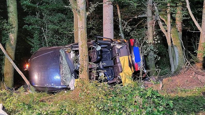 imported-skynews-car-crash-germany_6998948.jpg