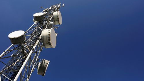 imported-skynews-phone-mast-money_7220583.jpg