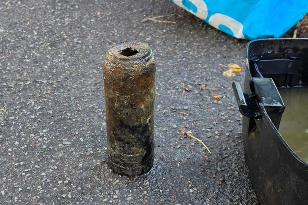 imported-0_WW1-Howitzer-shell-Harvinni-Richards-1.jpg