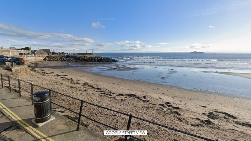 imported-skynews-kinghorn-harbour-beach_7287940.jpg