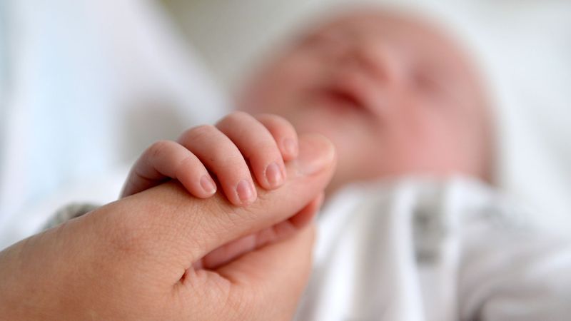 imported-skynews-baby-newborn_7337295.jpg