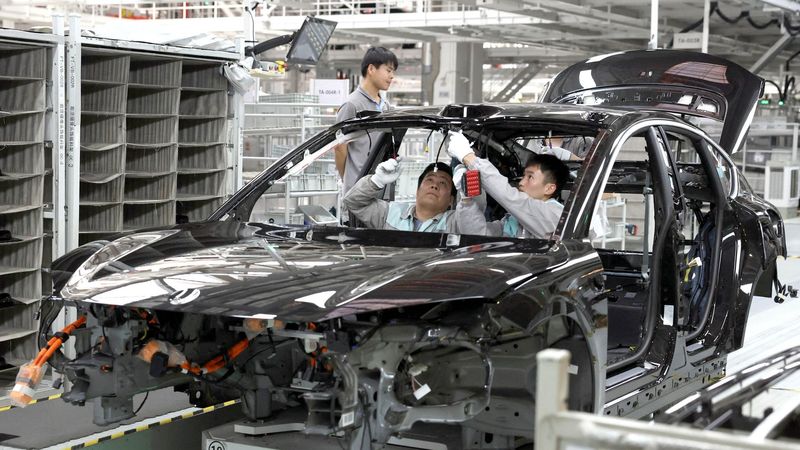 imported-skynews-factory-car-china-hefei_6879517.jpg