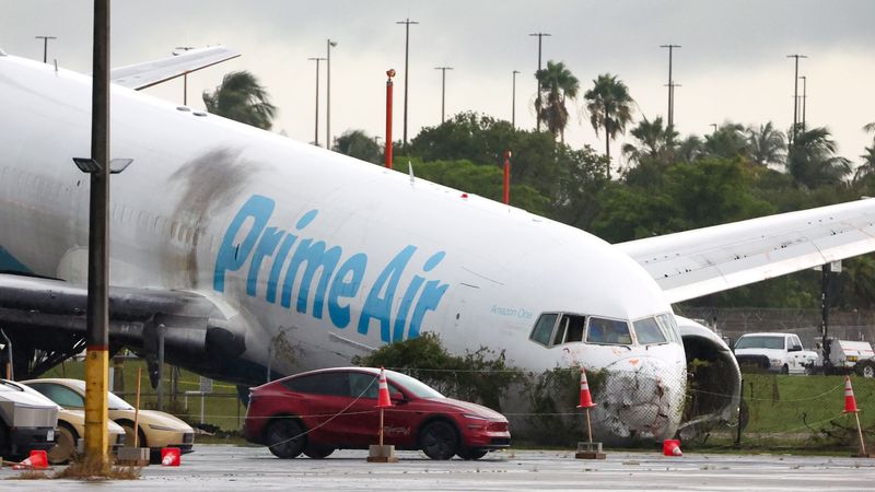 imported-skynews-plane-miami_7344757.jpg
