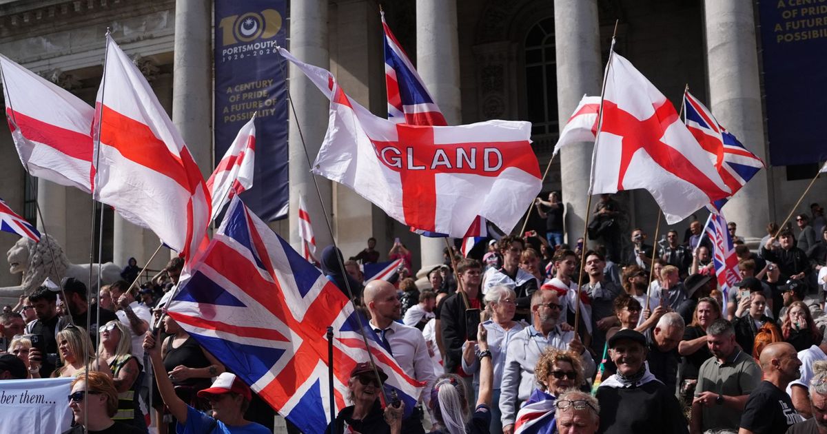 imported-skynews-antimigration-protest_7349277.jpg