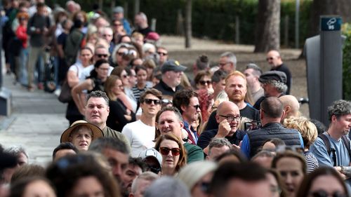 imported-skynews-glen-hansard-dubline_7313092.jpg